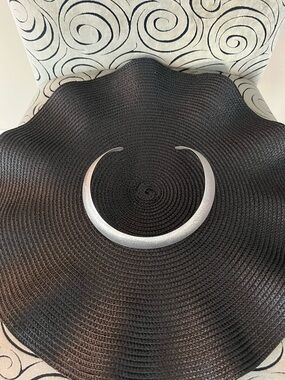 Sterling Silver Textured Crescent Collar Necklace